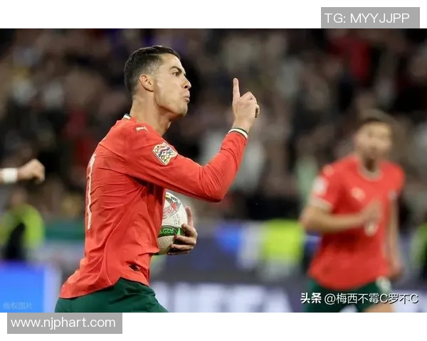 30号足球明星展现舞技魅力引发全场欢呼与热议 30号足球明星展现舞技魅力引发全场欢呼与热议